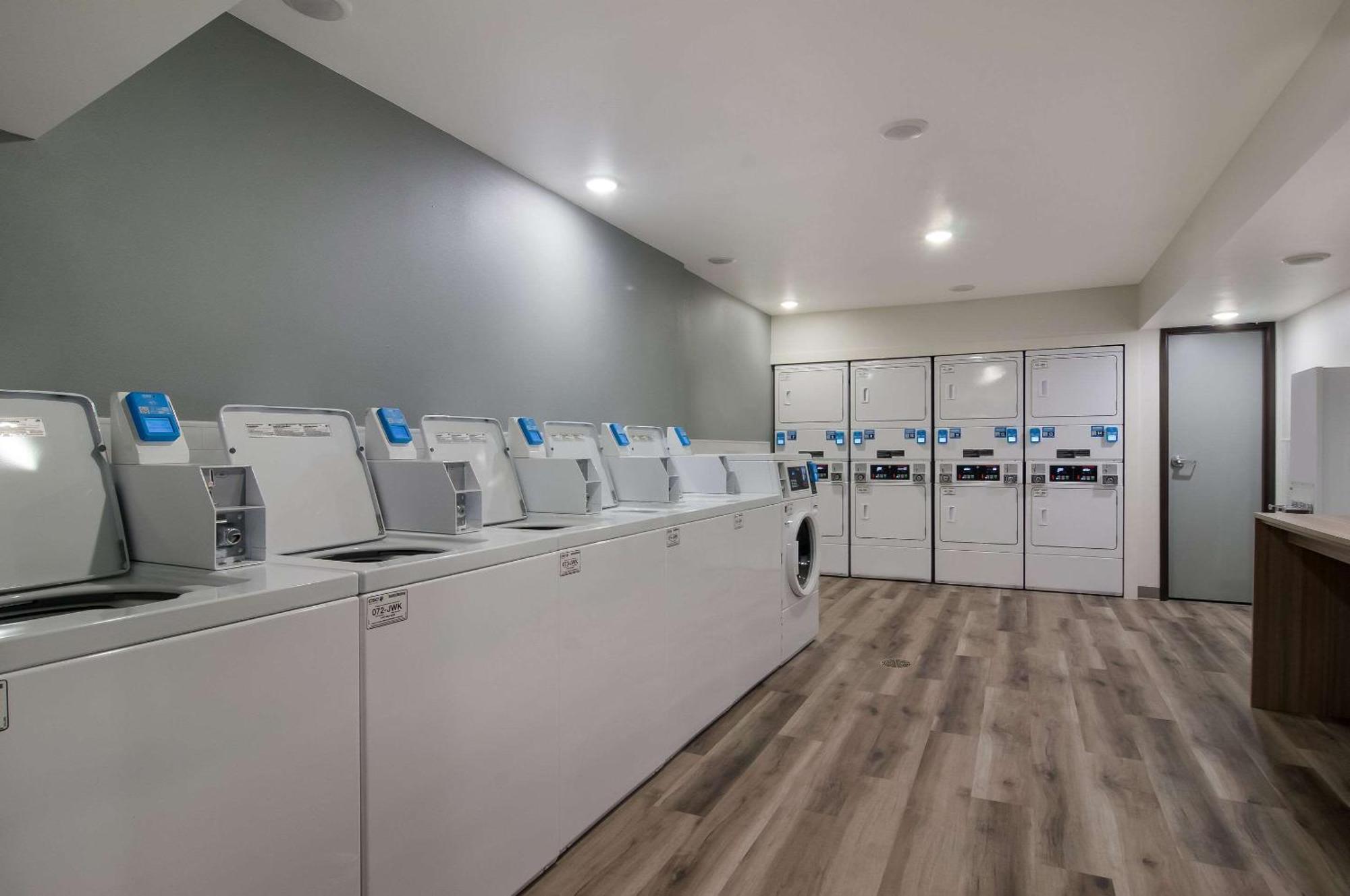 Woodspring Suites Olympia - Lacey Экстерьер фото